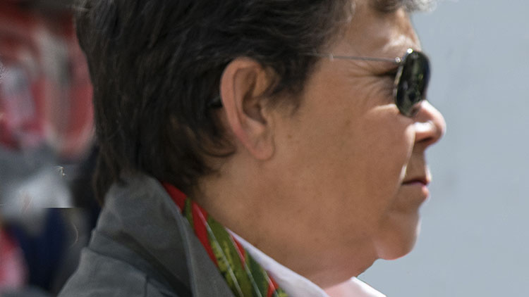 Ángeles residente en San Vicente de la Barquera y miembro de la Sociedad Cántabra de Escritores participó en un concurso de la NASA con un haiku (poema tradicional japonés) y fue elegida como única representante española para viajar a Marte.