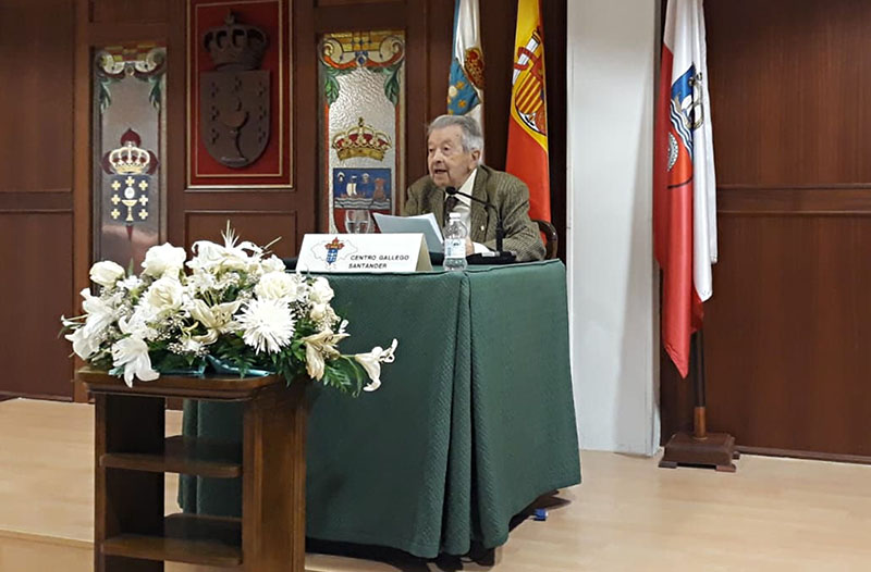 Ángel Sánchez de la Torre inauguró el ciclo de conferencias de la SCE