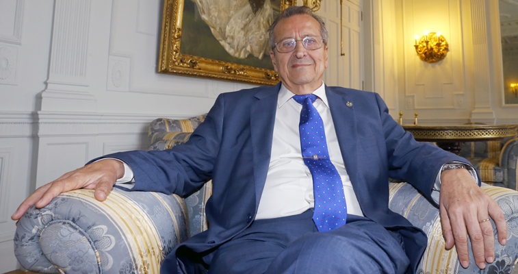 Francisco González de Posada, Académico de Honor en la Real Acad. Europea de Doctores