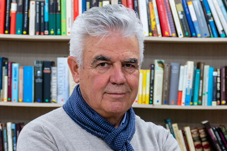Entrega del título de Socio de Honor a Isidro Rodríguez Castanedo, tesorero durante más de veinte años y cofundador
