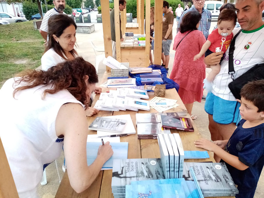 Feria del Libro de Santa María de Cayón, un camino a seguir para difundir nuestras obras