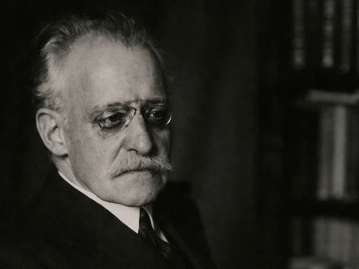 HOYOS y SÁINZ, Luis de